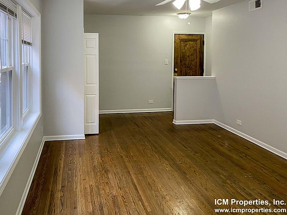4th image of 3712 N Sheffield Ave #2S