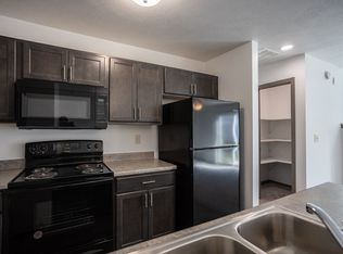 Creekside Commons, Harrisburg, SD 57032