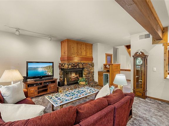 4th image of 929 Northwood Blvd #66