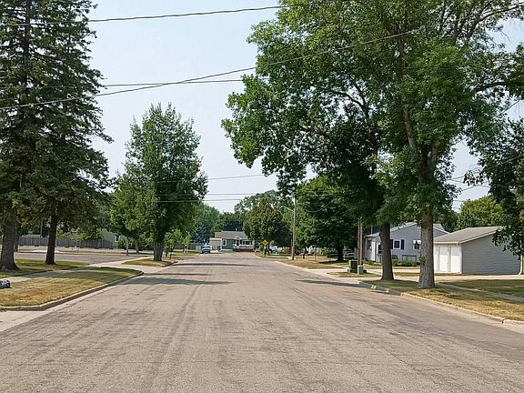 4th image of 1324 7th Ave N