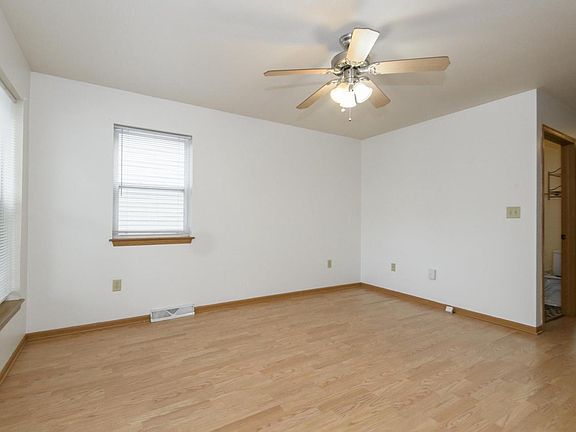 5th image of 2932 N Dr William Finlayson STREET