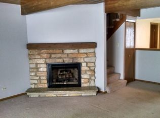 422 Meadow Green Ln #422, Round Lake Beach, IL 60073