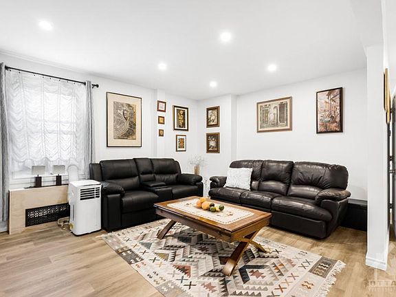 4th image of 461 Guy St #1