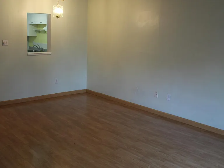 10 Village Brook Ln — Photo 12