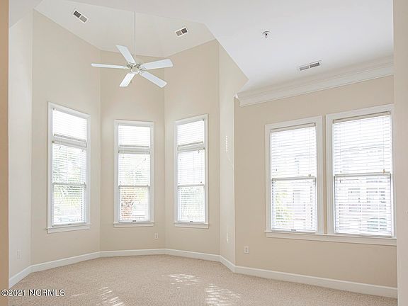 3rd image of 6809 Mayfaire Club Dr Unit 201