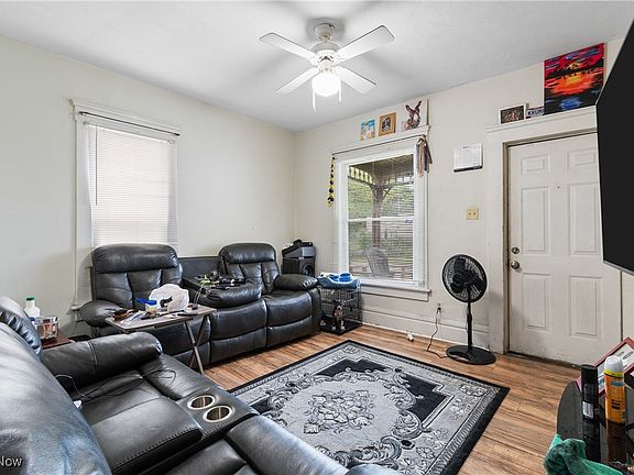 5th image of 182 & 184 E Voris St