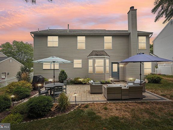2nd image of 5008 Swan Dr