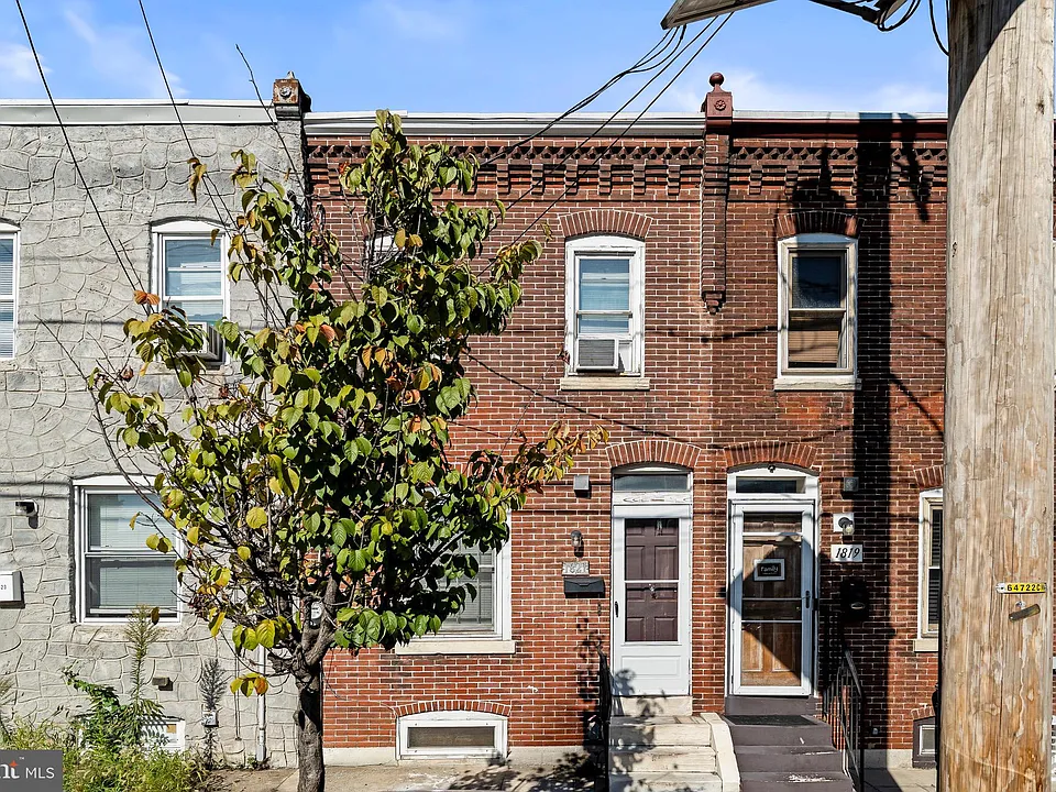 1821 S 4th St