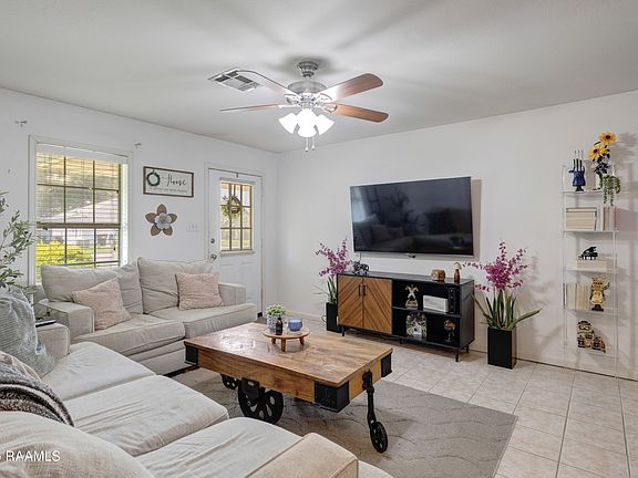 5th image of 129 Sea Pines Dr
