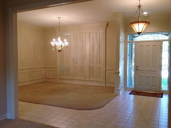 3rd image of 5807 Churchill Dr