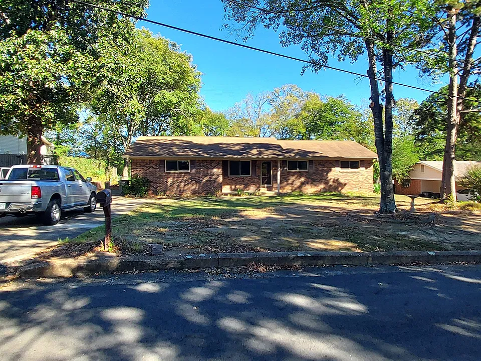 110 Meadowmere Ter