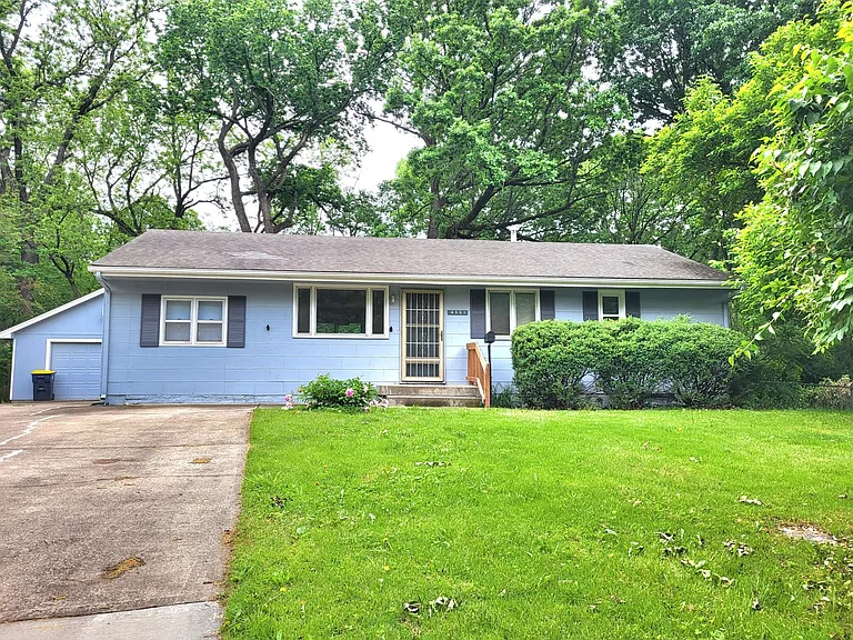 4931 Appleton Ave — Photo 1