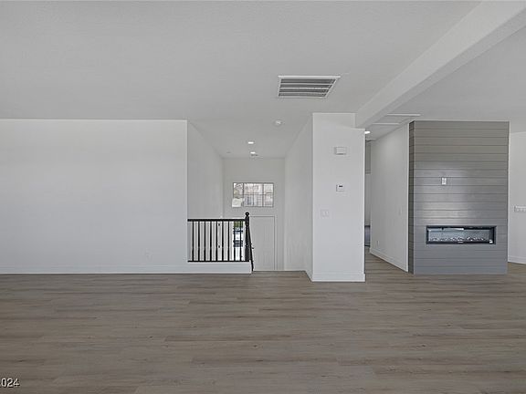 4th image of 8604 Vivid Violet Ave