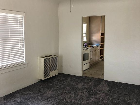 3rd image of 3819 Park Blvd