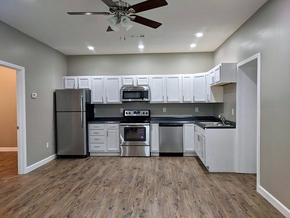2nd image of 804 N Caraway Rd #B