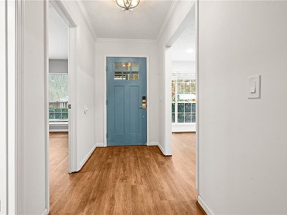 4th image of 3703 Trade Winds Dr
