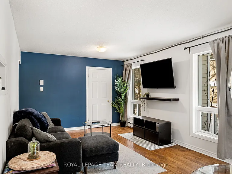 160 Fenerty Ct #4 — Photo 8