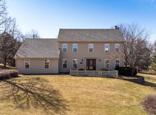 1509 Tallgrass Cir, Waukesha, WI 53188