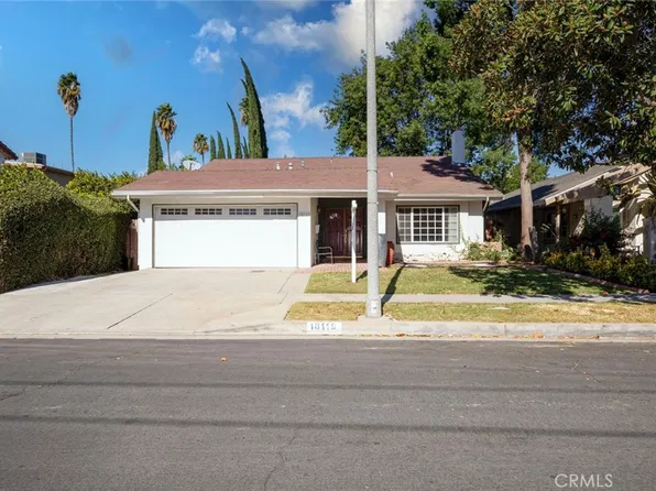 18119 Calvert St, Reseda, CA 91335