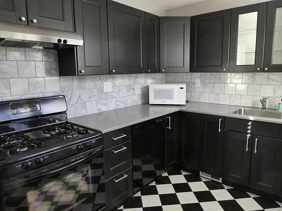 3rd image of 1208 Krameria St