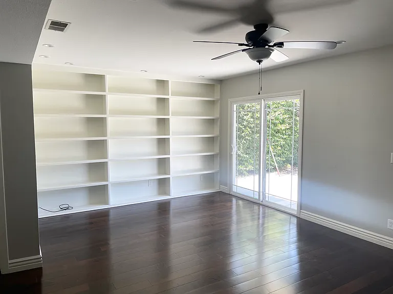 8392 Snowbird Dr — Photo 4