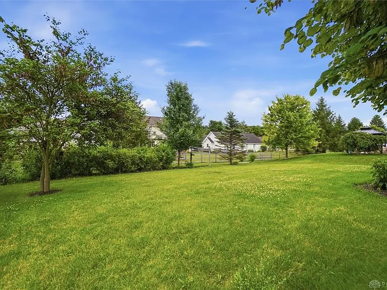 75 Myers Farm Ct — Photo 26
