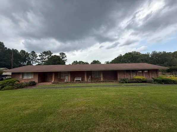 1703 Church St, Columbia, MS 39429