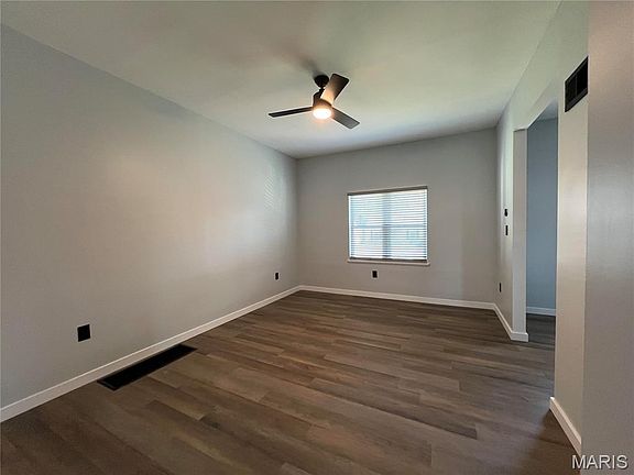 5th image of 6749 Vernon Ave