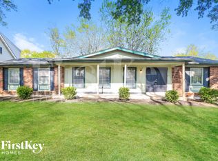 12040 Maidstone Ct, Florissant, MO 63033