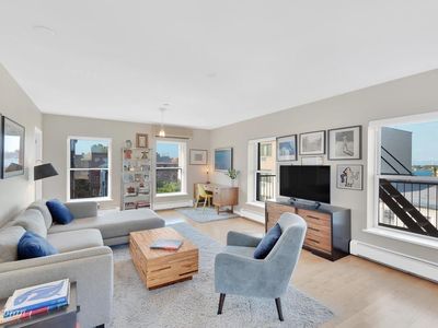 42 Tiffany Pl APT 4A, Brooklyn, NY, 11231