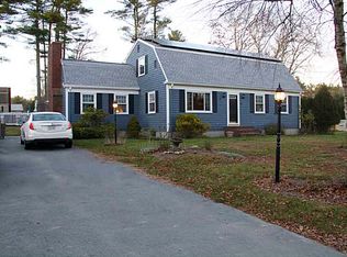 17 Mattapoisett Rd, Acushnet, MA 02743