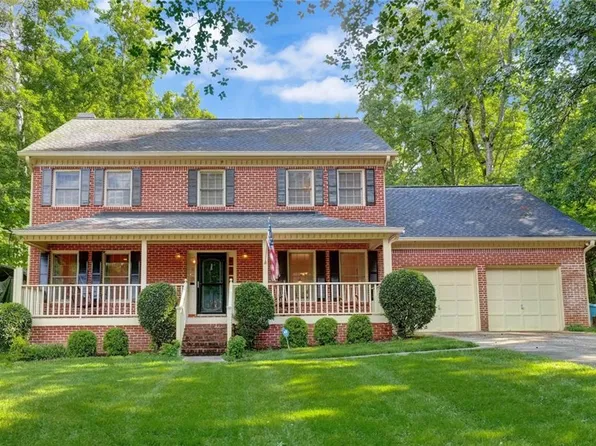 295 Oakmere Dr, Alpharetta, GA 30009
