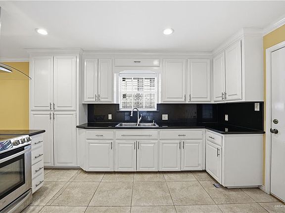 5th image of 2421 W Jonquil Ave