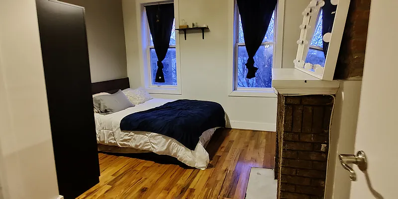 Rented by EXR | media 33