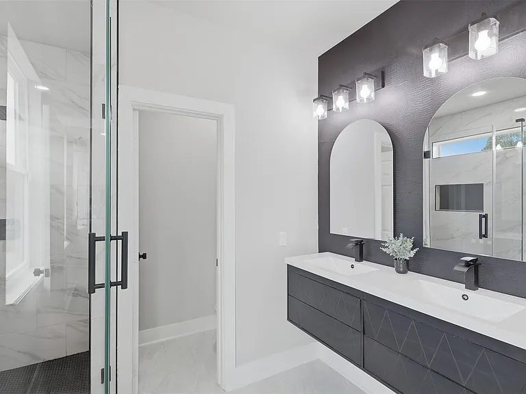 3806 Sayers St — Photo 14