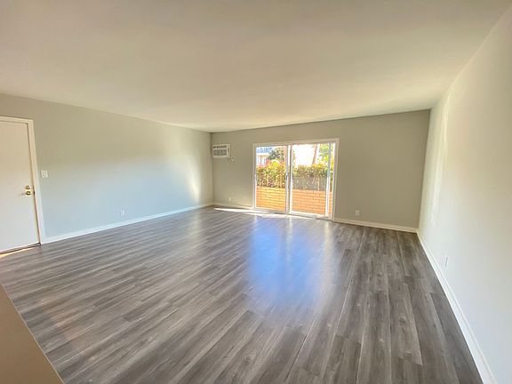 4th image of 3207 Bagley Ave APT 1
