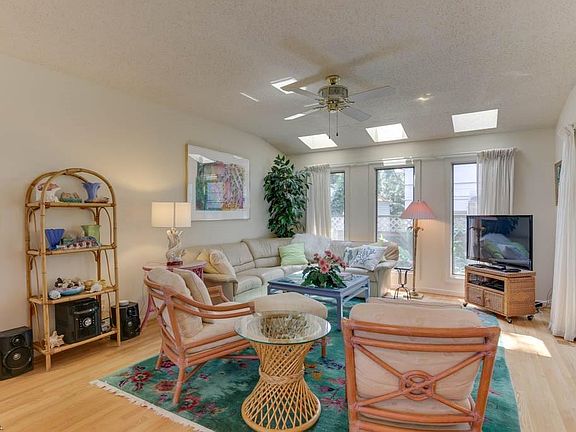 2nd image of 8604 Atlantic Ave #B