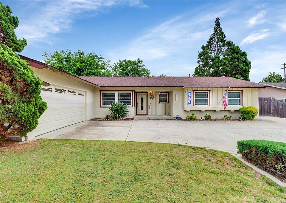 1st image of 23720 Palomino Dr