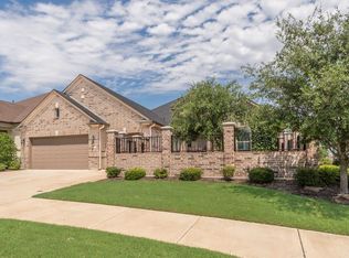8712 Crestview Dr, Denton, TX 76207