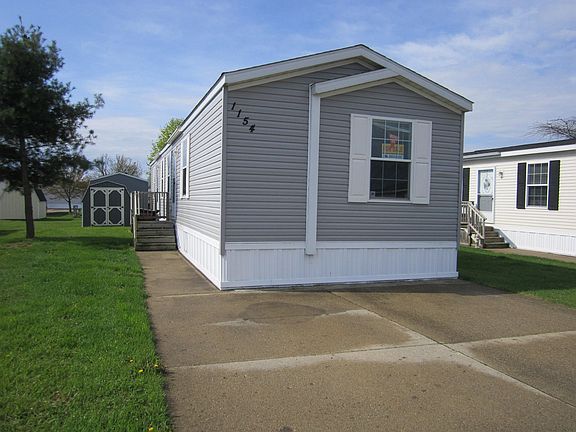 2nd image of 1135 W Superior St #307