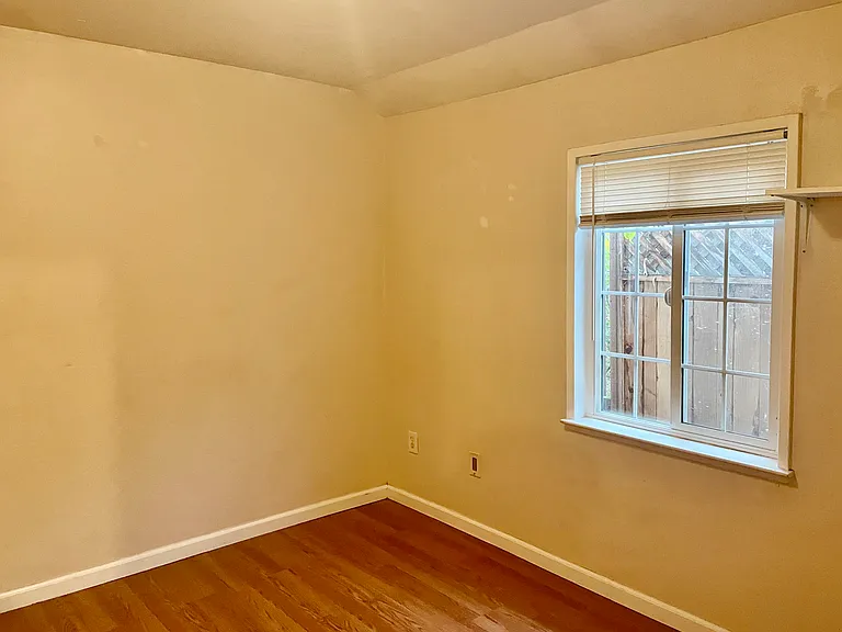 1041 El Dorado Ave #A — Photo 7