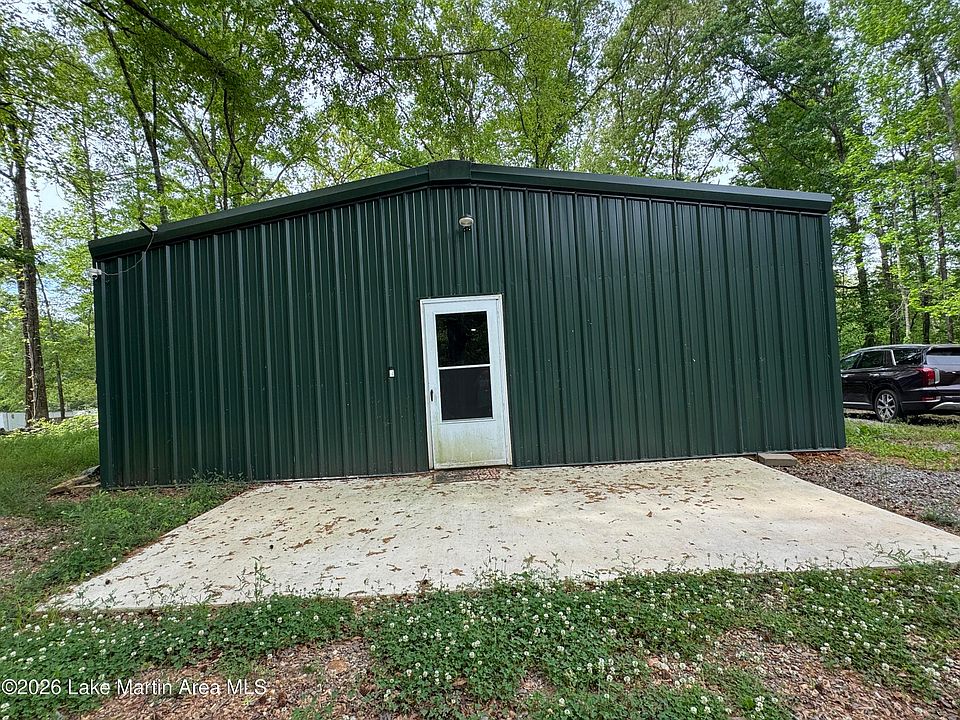 1st image of 216 Cribb Rd