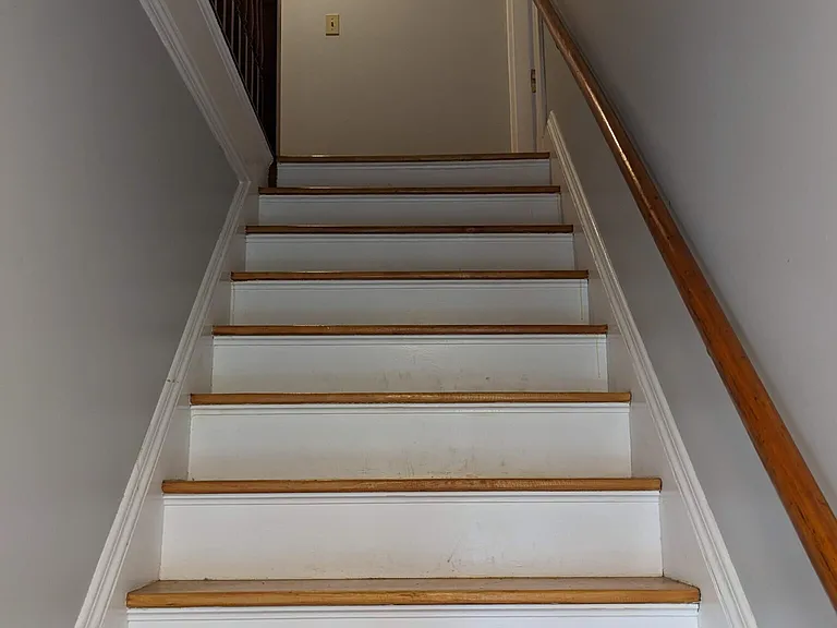 30 Pennsylvania Ave #1 — Photo 1