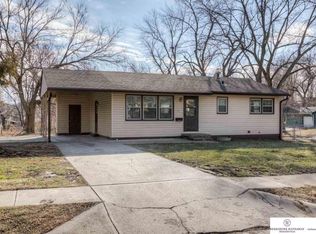 4551 Crown Point Ave, Omaha, NE 68104