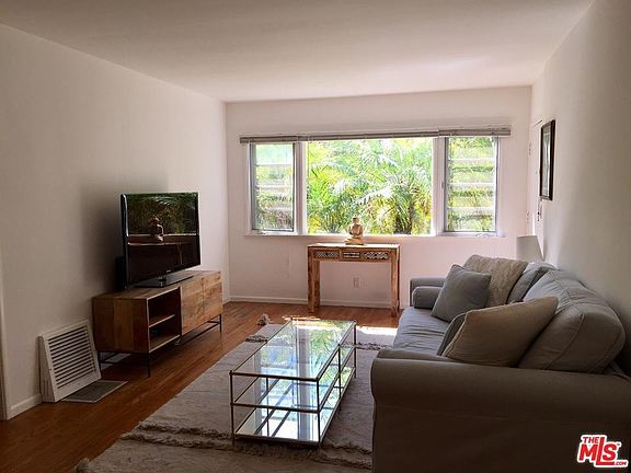 2nd image of 1325 Washington Ave APT A