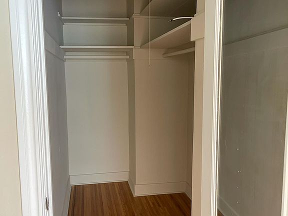 5th image of 1000 Powell St APT 43