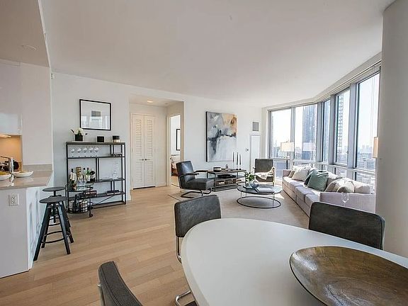 5th image of 160 Madison Ave APT 40G
