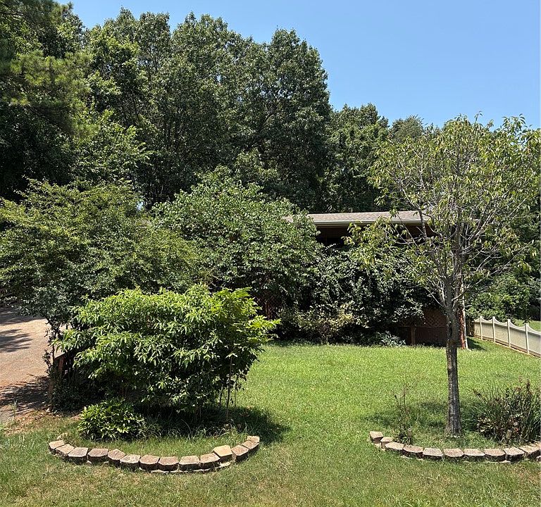 1st image of 88 Mayfair Dr