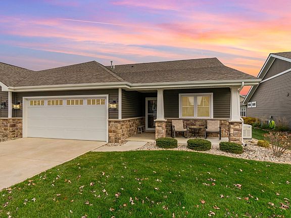 3rd image of 10407 Red Rock Pl