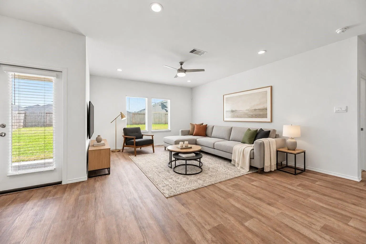 4 bed, 3.0 bath, 2226 sqft, $2,500 — Photo 3